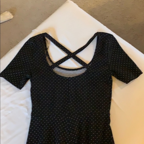 Black dress - Picture 2 of 3